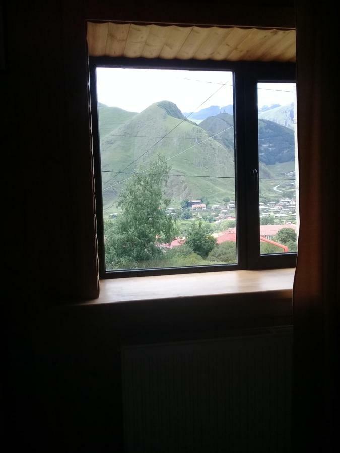 Bana Stepantsminda Quarto foto