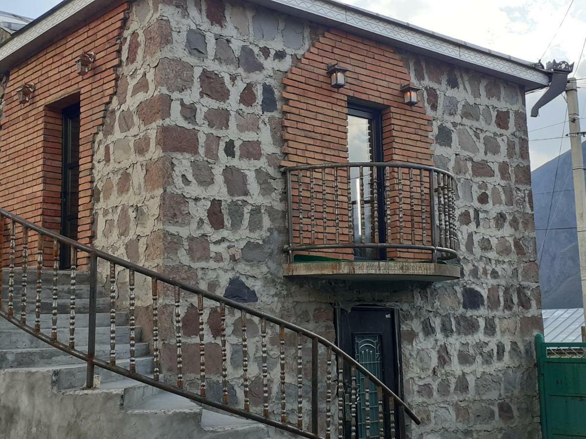 Bana Stepantsminda Exterior foto